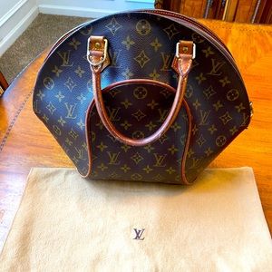 Authentic Louis Vuitton Ellipse - MM